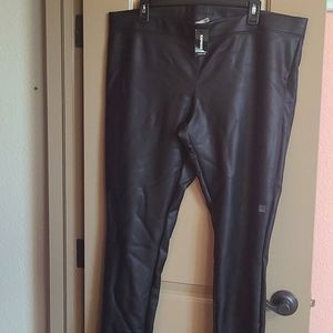 Express faux leather leggings XL black